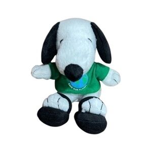 MetLife Mini Snoopy Doll - Save Our Planet